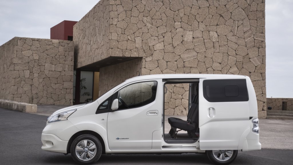 Nissan-e-NV200-Evalia-6