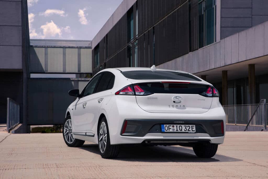 hyundai-new-ioniq-electric-10