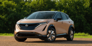 nissan ariya côté face