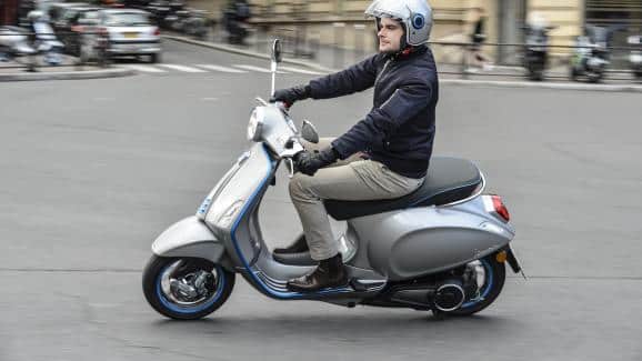 ELEKTRISCHE SCOOTERS