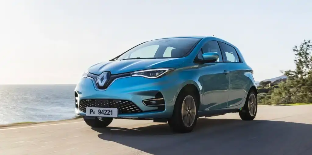 Renault Zoe e-tech turquoise blue