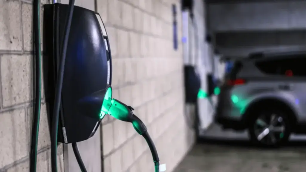 Options de charge pour les voitures électriques : Choisir la bonne solution