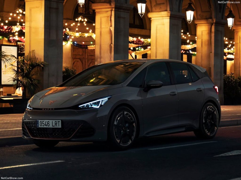 Cupra Born exterieur lumineuse