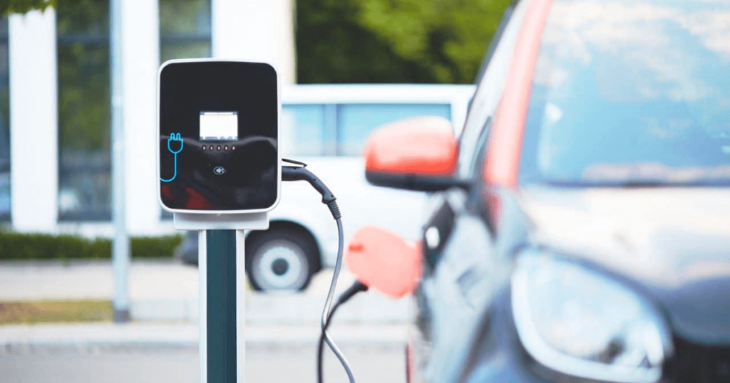 Où recharger sa voiture électrique sur autoroute ? - Beev