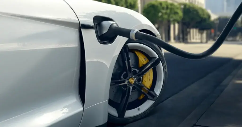 Porsche Taycan recharge
