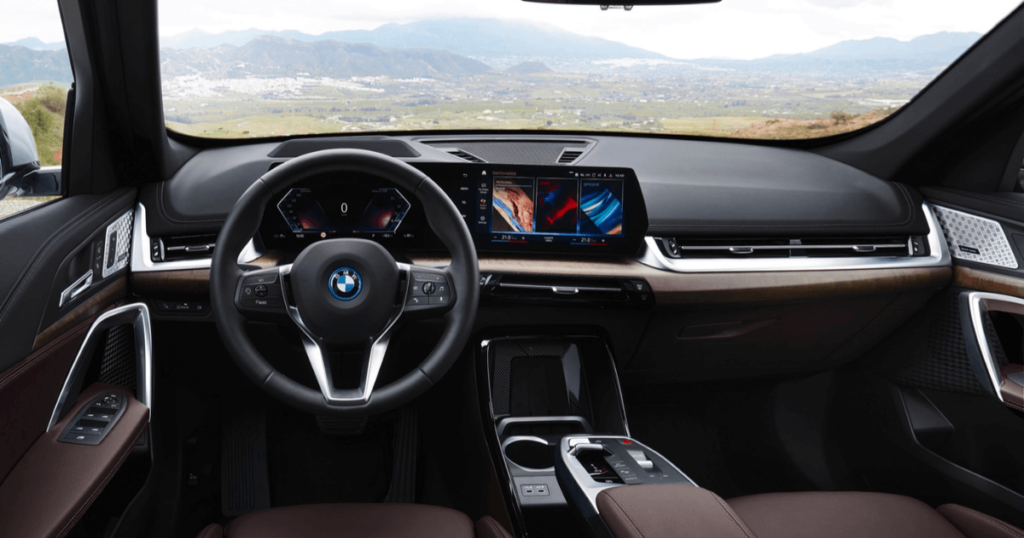 BMW iX1 xDrive30 intérieur