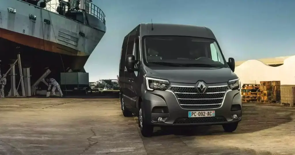 Renault Master e-Tech port