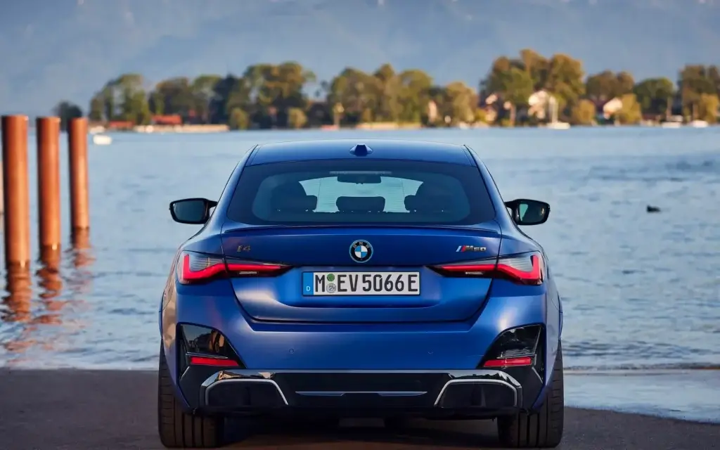 BMW i4 eDrive35 rear