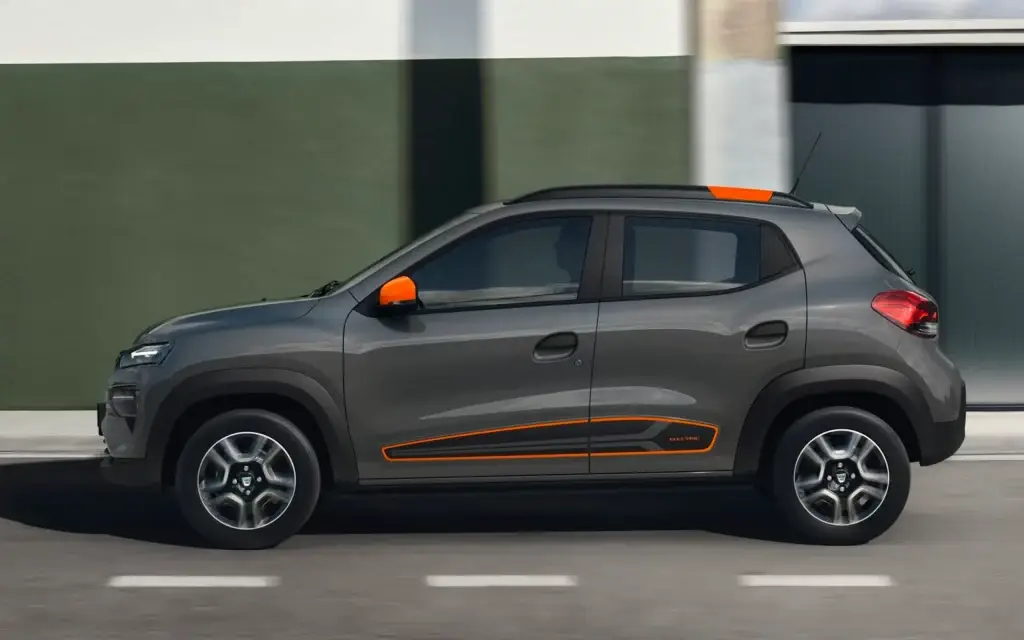 Dacia Spring gauche