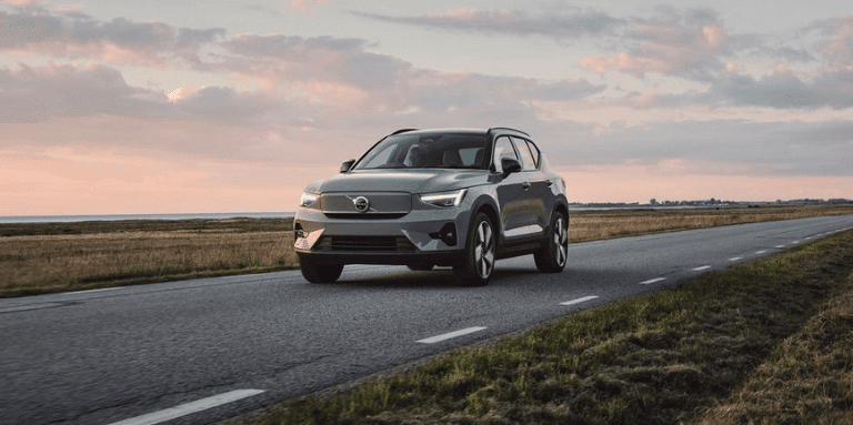 Volvo XC40 front