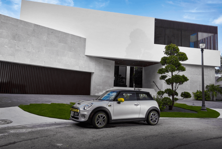 Mini Cooper SE diagonale