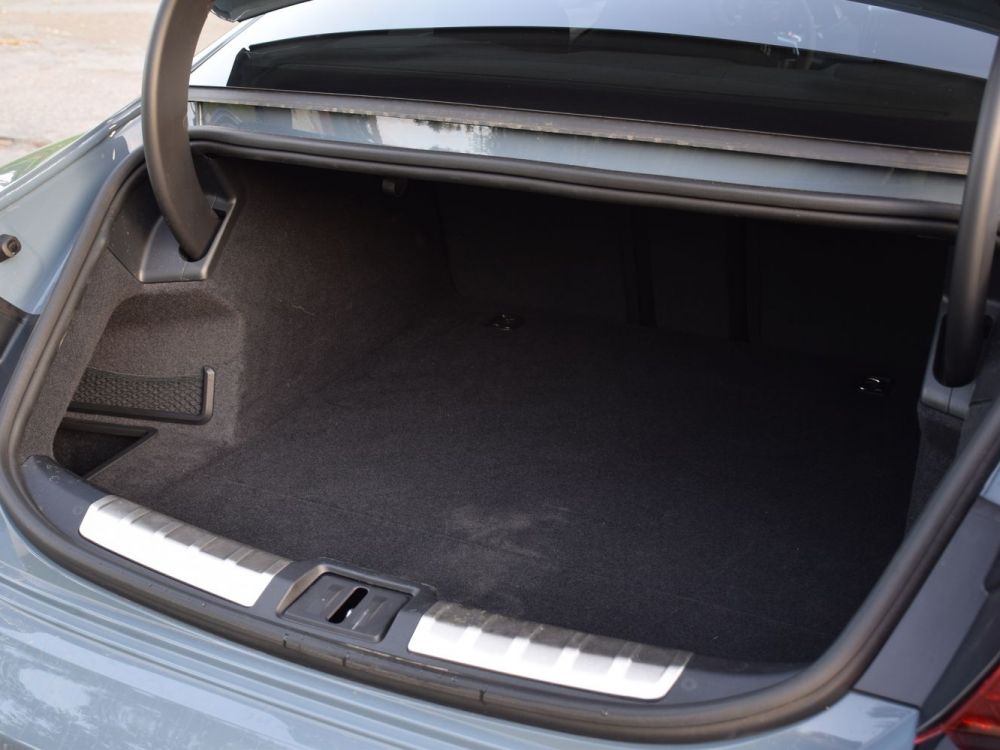 Audi RS 12 trunk