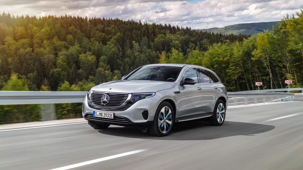 Mercedes EQC profil gauche route