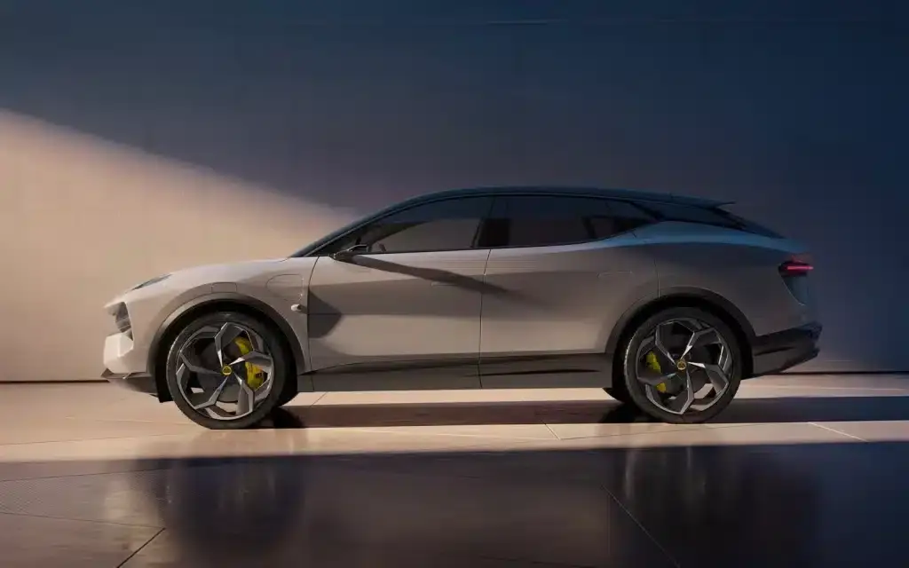 Lotus Eletre profil