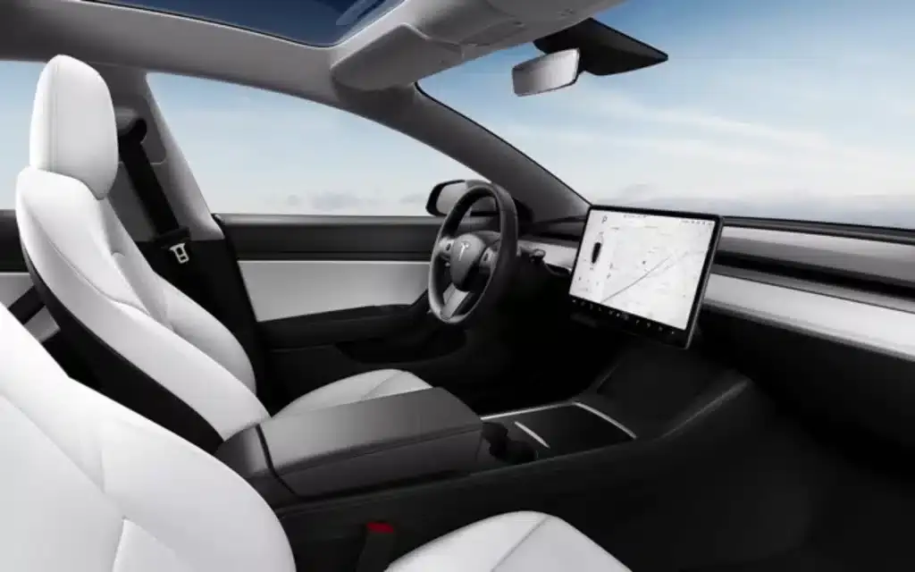 Model 3 intérieur