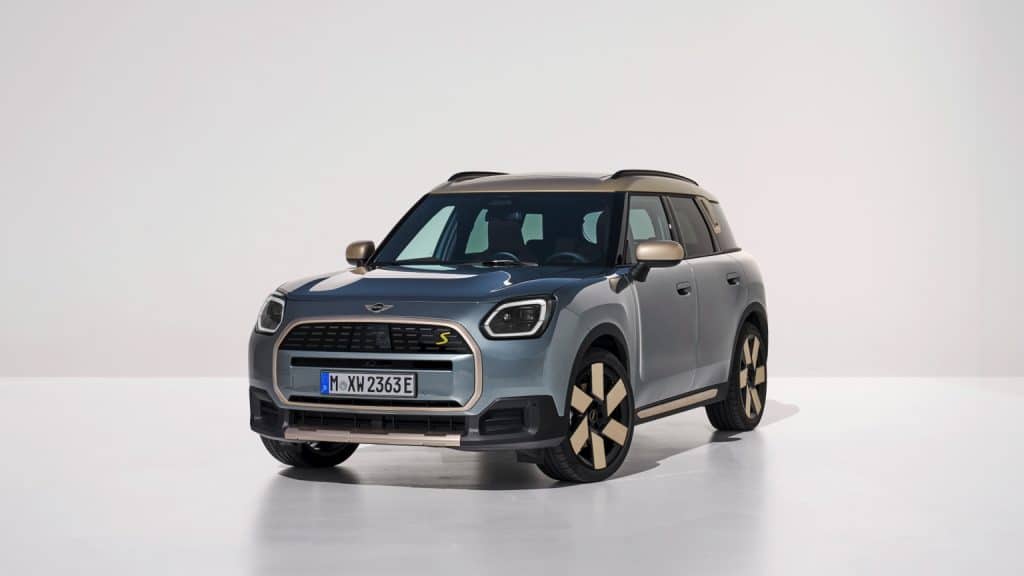 Mini countryman profil loin