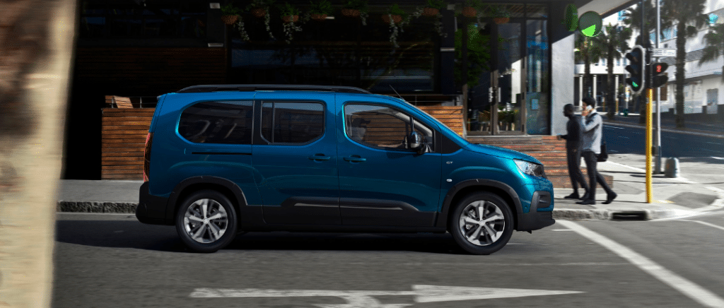 Top 5 electric minivans in 2024