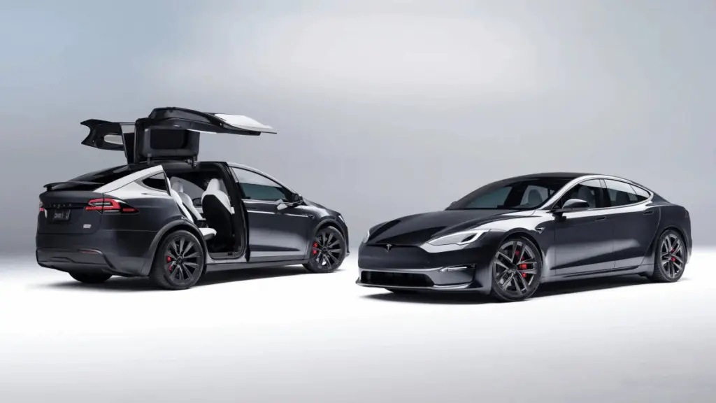 Tesla S et Tesla X